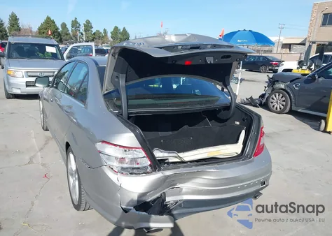 2008 Mercedes-Benz C 300 Luxury/Sport из США, поврежденный, VIN WDDGF54X18R017162